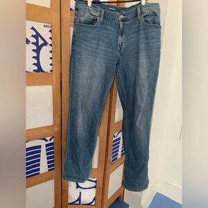 Women’s boyfriend jeans